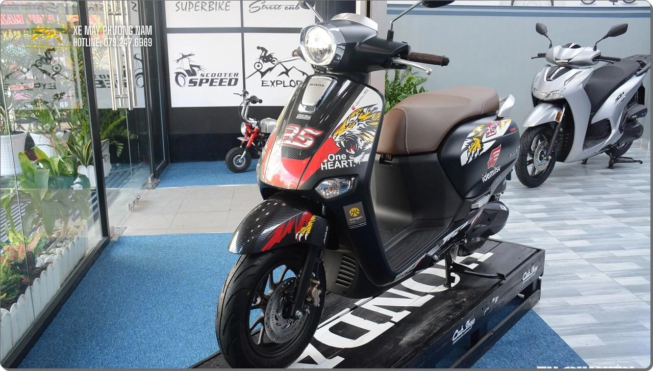 Honda Giorno+ SC35 Black